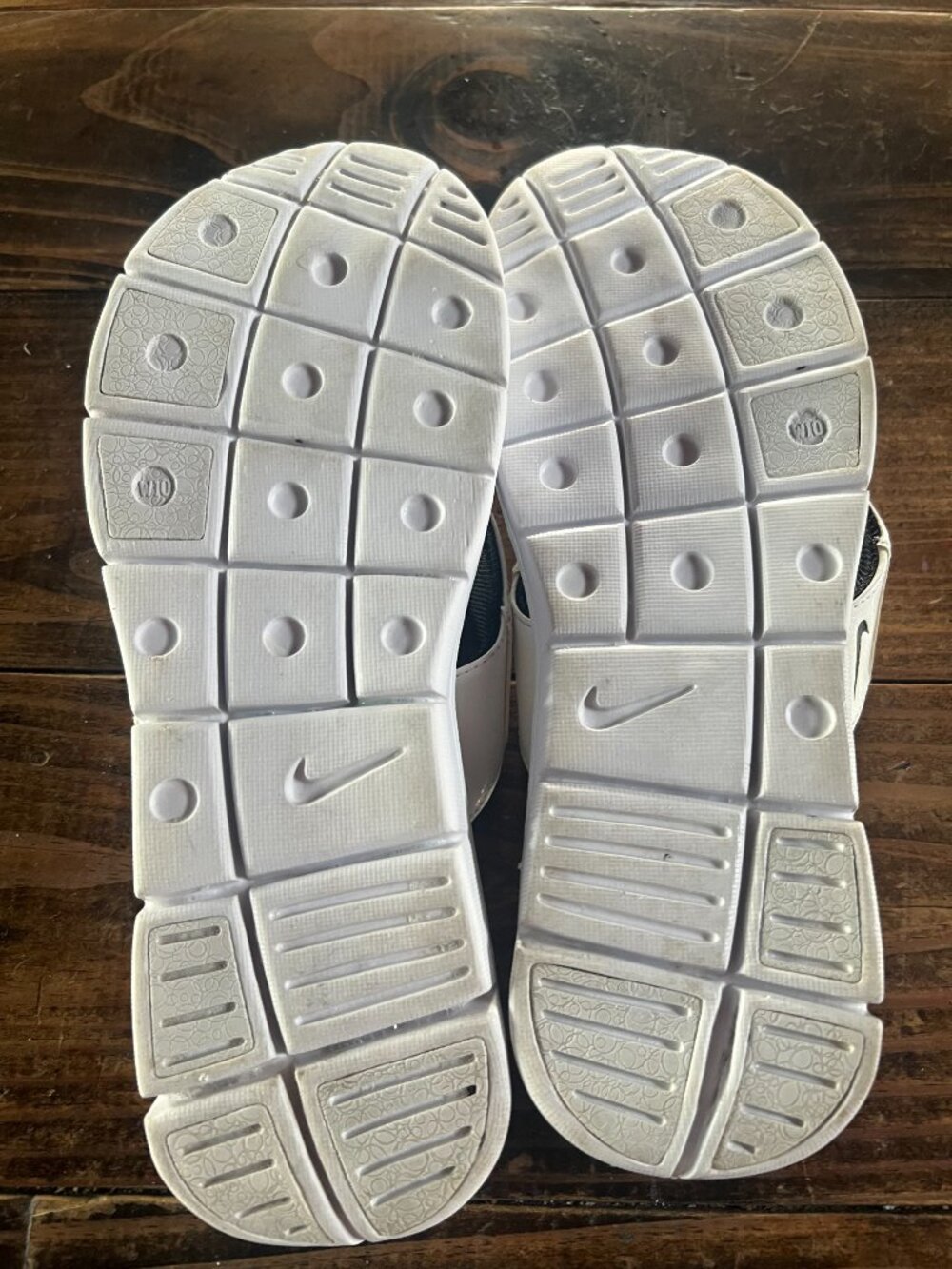 Nike Comfort Footbed Women's Black Flip Flops sz 10 Memory - Picture 3 of 5